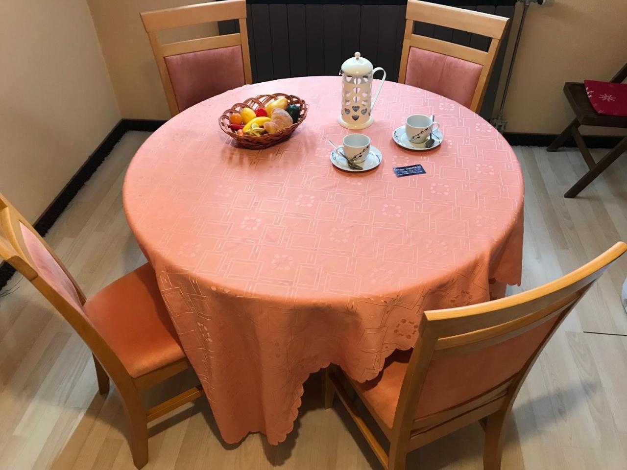 尼赖吉哈佐莲花公寓 Nyíregyháza 外观 照片